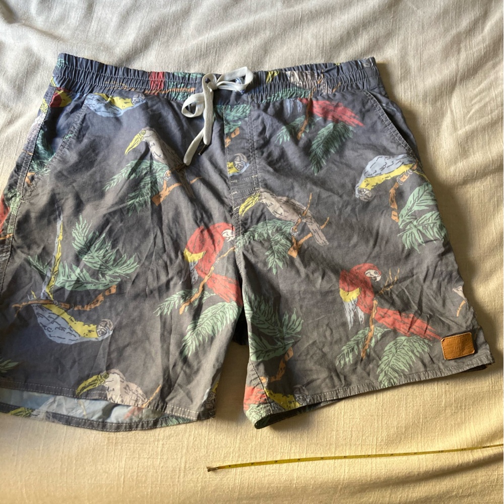 Rvca trunks - size M